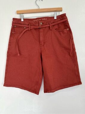 AE Stretch High-Waisted 11" Jort |
American Eagle Sz 8 NWOT